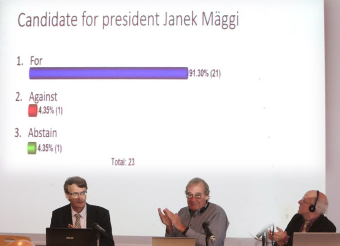 Janek-Maggi-2-votes