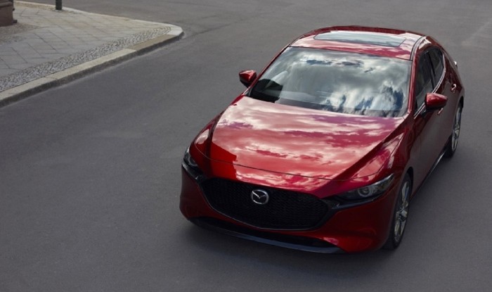 new-Mazda3_street