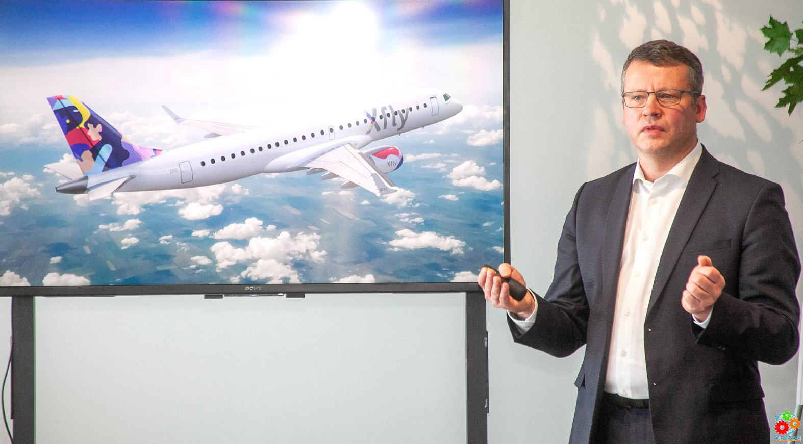 Xfly — новая торговая марка компании Regional Jet