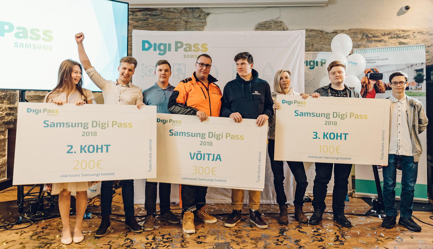 Samsung-Digi-Pass-2018-finalistid-meeskond--GenIT-Flying-Forest Pocket-Constitution