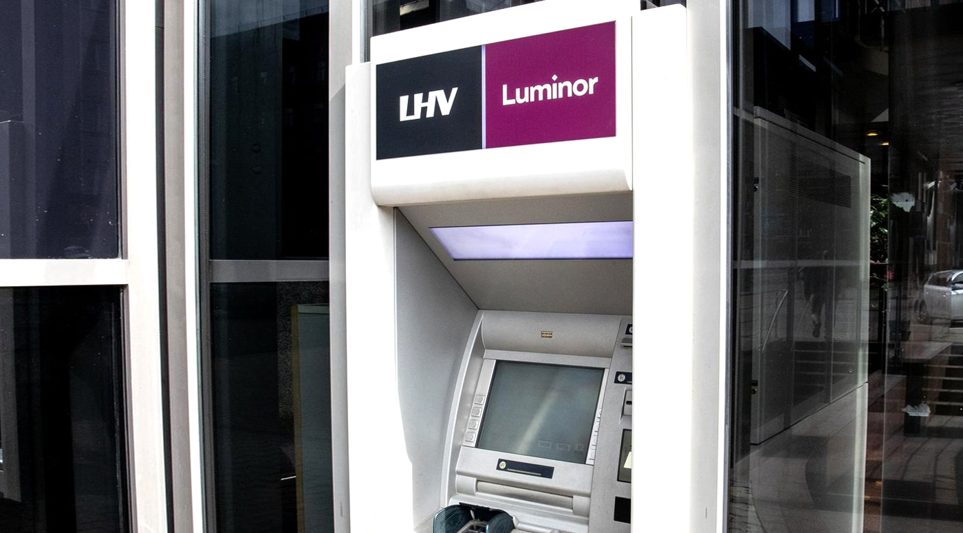 Citadele: Наличные можно снять в банкоматах LHV и Luminor 