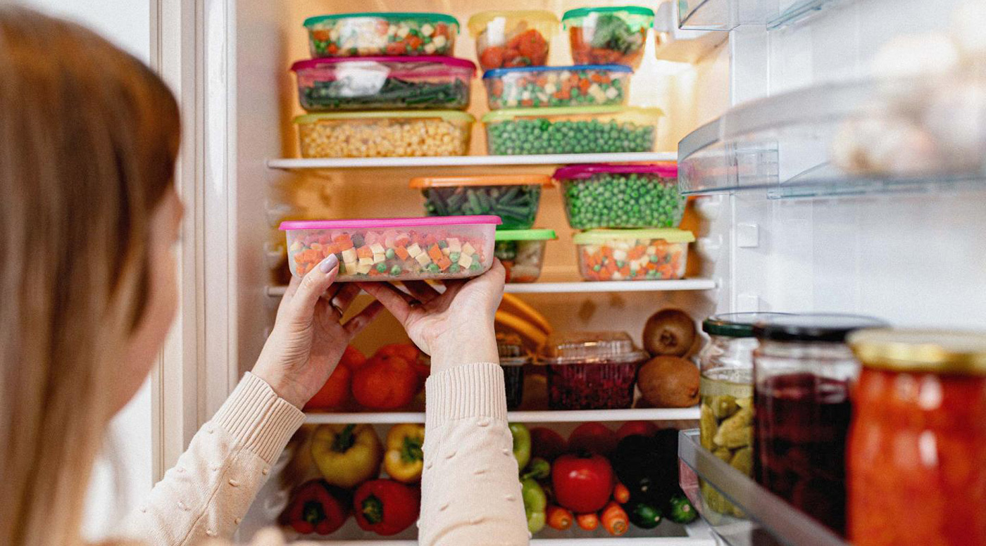 Как избавиться от неприятных запахов в холодильнике и предотвратить их появление